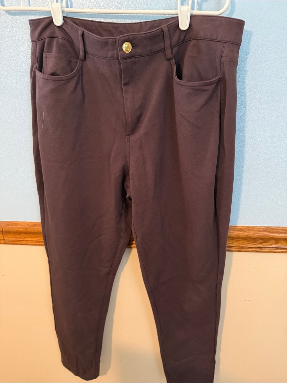 Women's Michael Kors Brown Ponte Knit  Tapered Pants Size Large 26”inseam